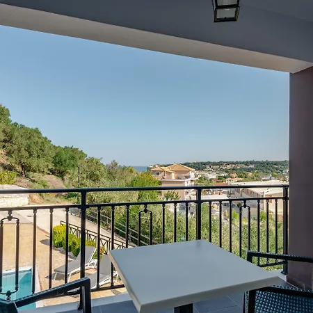 Naisy Villa *