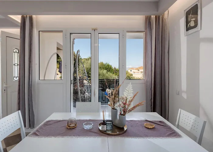 Villa Naisy *